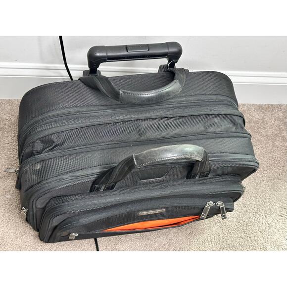 Briggs and Riley @Work Expandable Rolling Brief - Black Briefcase - Picture 5 of 10